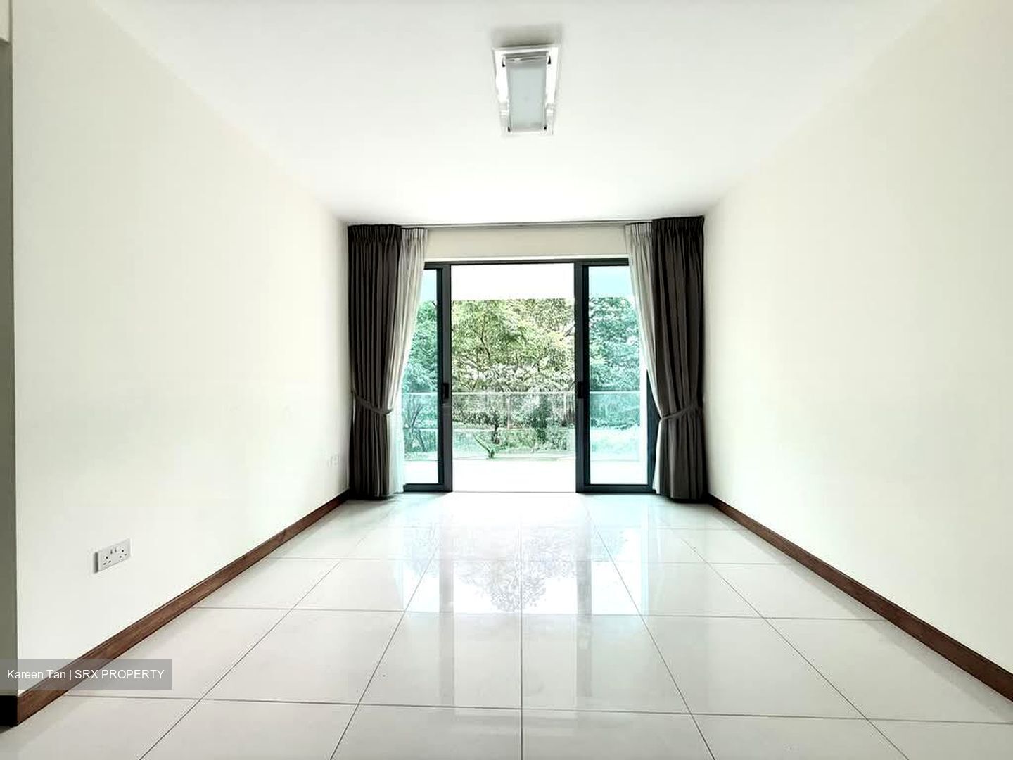 Waterfront Waves (D16), Condominium #589840051